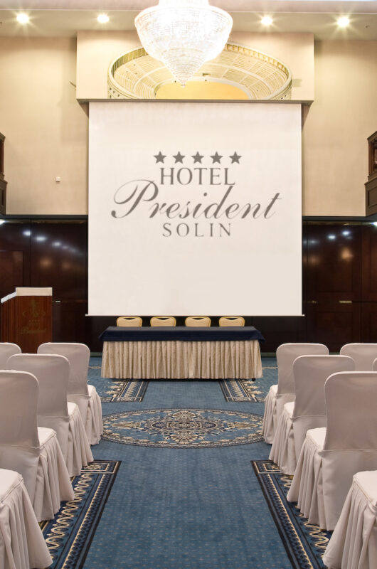Hotel President